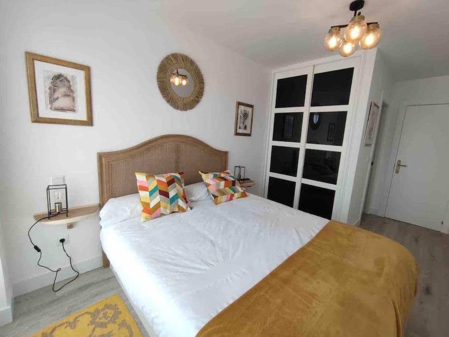 Exclusivo Apartamento Con Aparcamiento Gratuito Laredo Zewnętrze zdjęcie